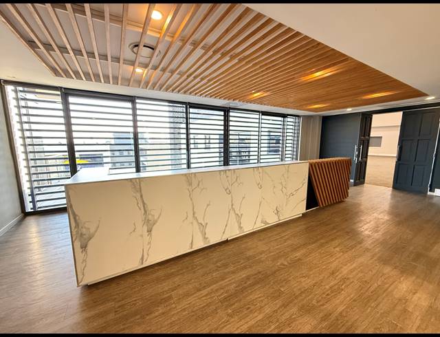 1,481M² OFFICE TO LET IN PARKTOWN